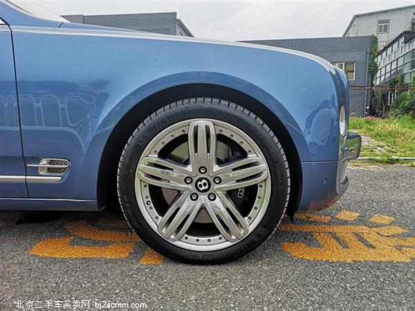   2012 Ľ 6.8T 