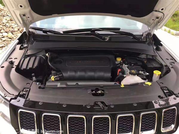 Jeep ָ 2017 200TS Զ