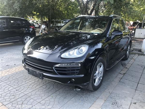  ʱ  2014 Cayenne Platinum Edition 3.0T