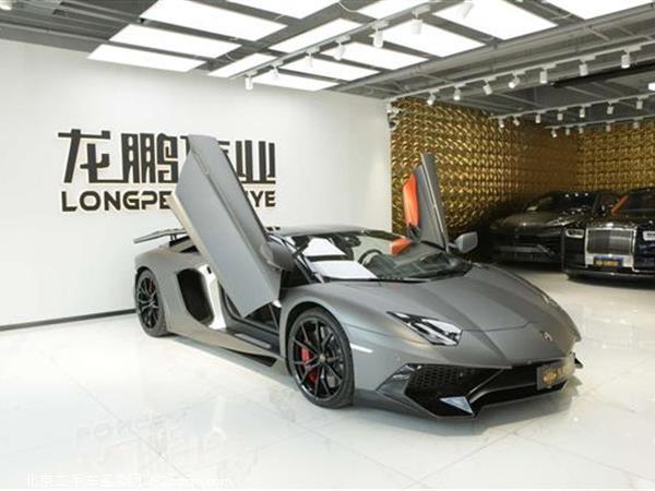   Aventador 2011 LP 700-4