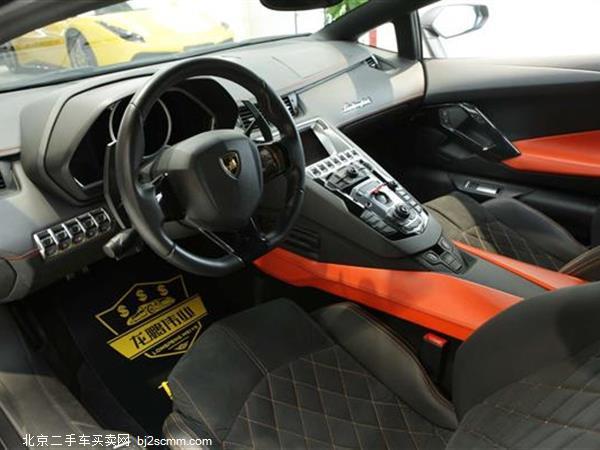   Aventador 2011 LP 700-4