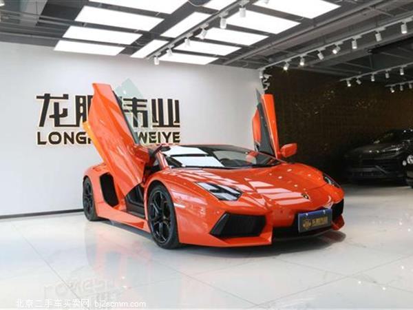   Aventador 2011 LP 700-4