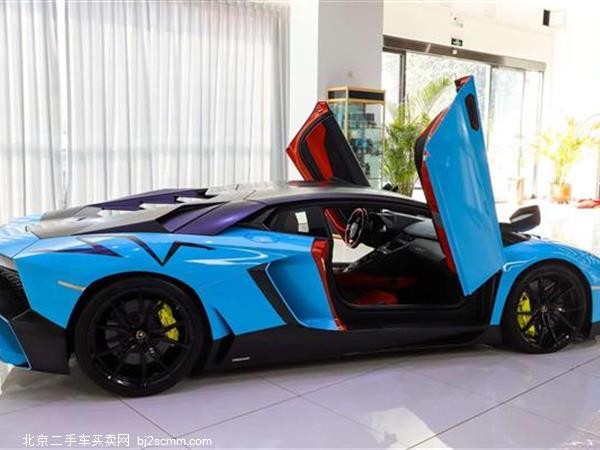   Aventador 2011 LP 700-4