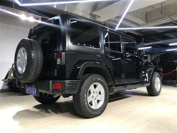  Jeep  2012 3.6L Ű Sahara