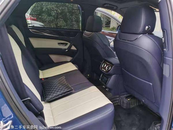  2018 Խ 4.0T V8