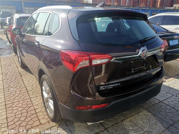   2018  28T  V