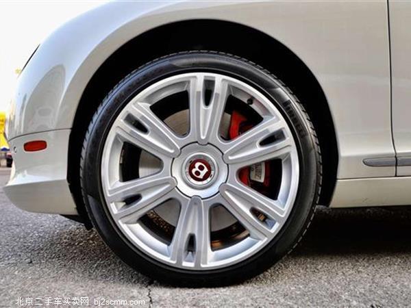   2015 ŷ½ 4.0T GT V8 ׼