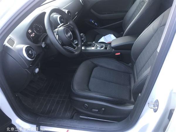  2019 µA3 Sportback 40 TFSI  V