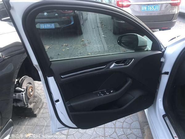  2019 µA3 Sportback 40 TFSI  V