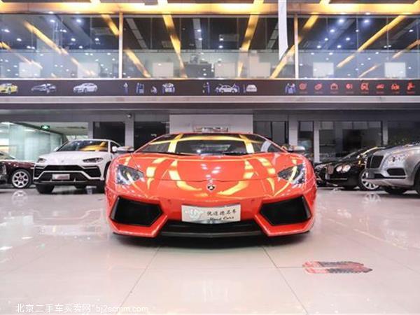   Aventador 2011 LP 700-4