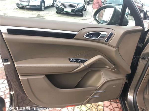  ʱ  2014 Cayenne Platinum Edition 3.0T
