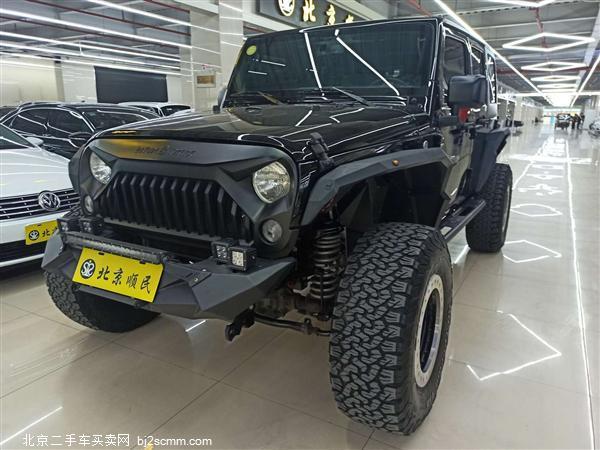  Jeep 2015  3.0L  Sahara