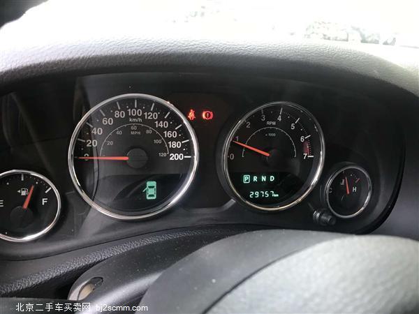  Jeep 2017  3.0L  Sahara
