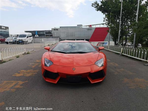   Aventador 2011 LP 700-4