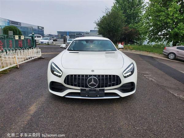   2019 AMG GT