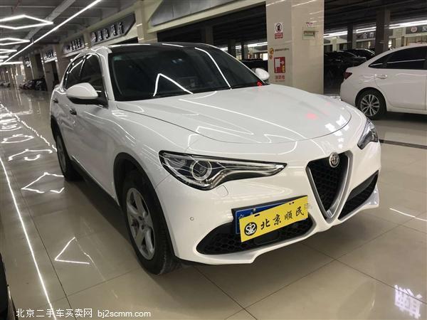  ·ŷ 2017 Stelvio 2.0T 200HP Ӣ