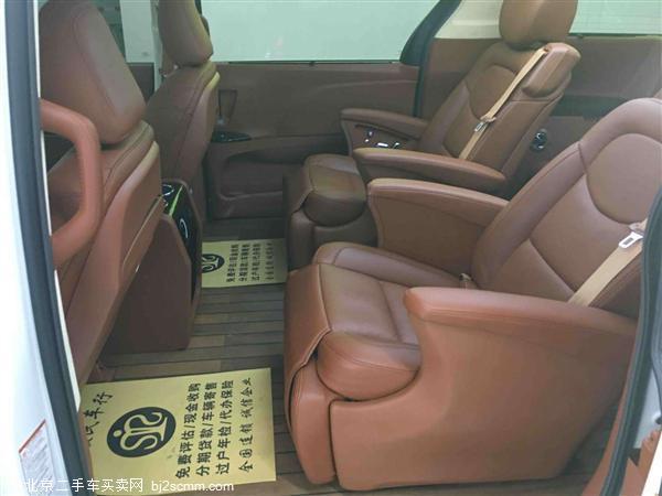   2017  3.5L  XLE Premium 7()