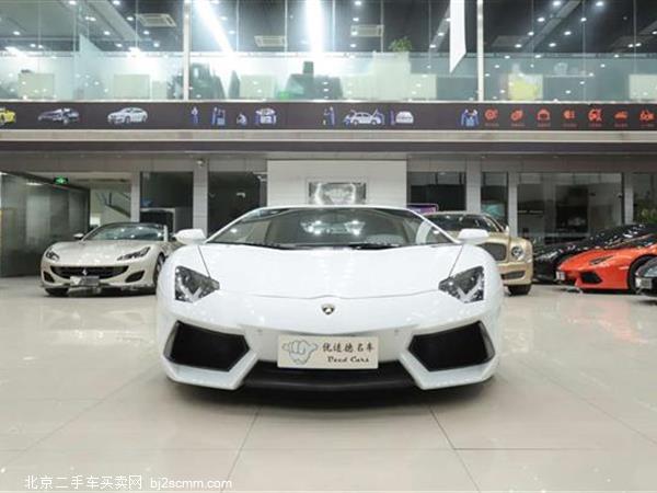   Aventador 2011 LP 700-4