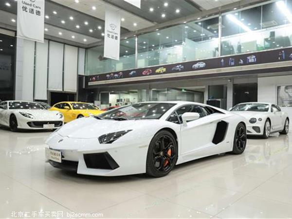   Aventador 2011 LP 700-4