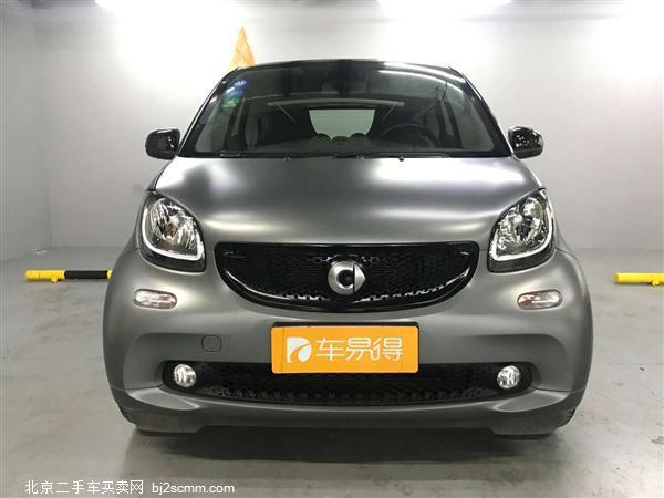  2016 smart fortwo 1.0L ر