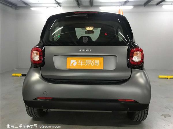  2016 smart fortwo 1.0L ر