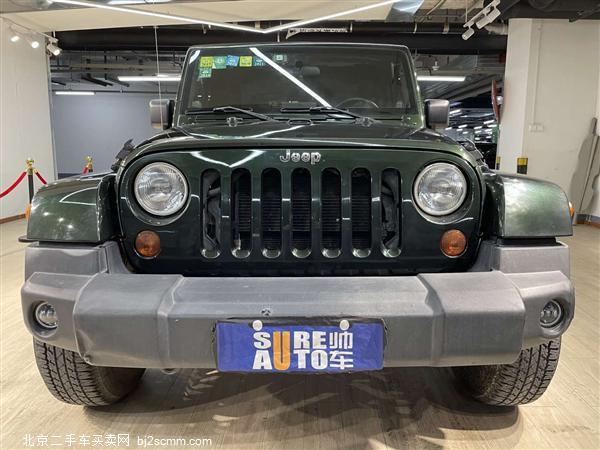  Jeep 2010  3.8L Ű Sahara