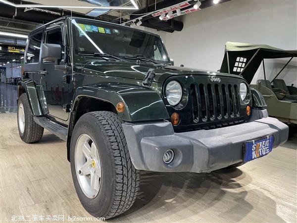  Jeep 2010  3.8L Ű Sahara