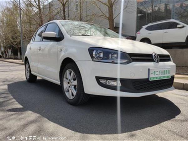 Polo 2013 1.6L Զ ʰ