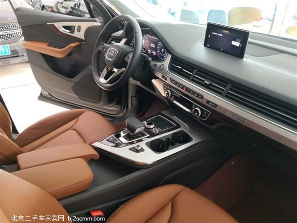 µQ7 2019 55 TFSI S line˶