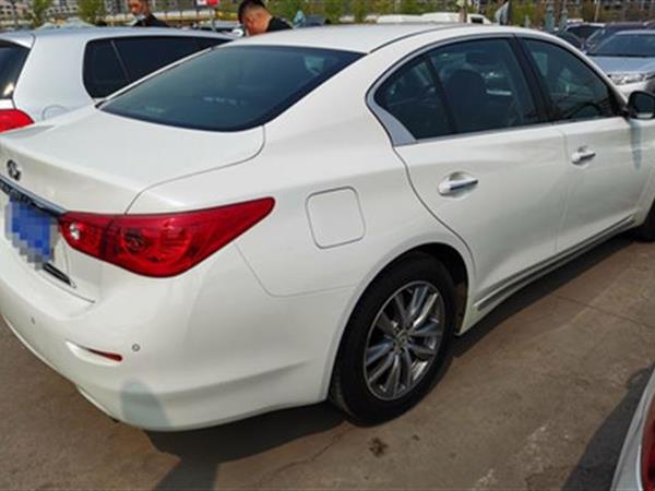 ӢQ50L 2015 2.0T 