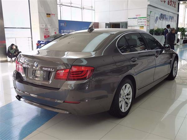  2012 5ϵ 523Li 