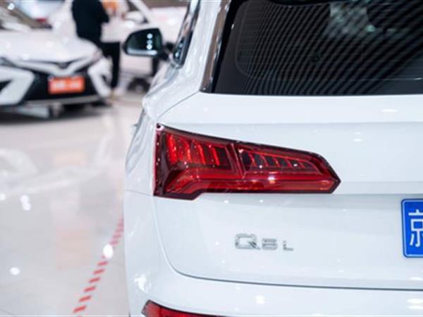 µQ5L 2018 40 TFSI ʱа V