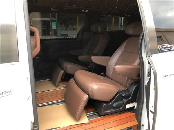 Sienna 2018 3.0L ӹ