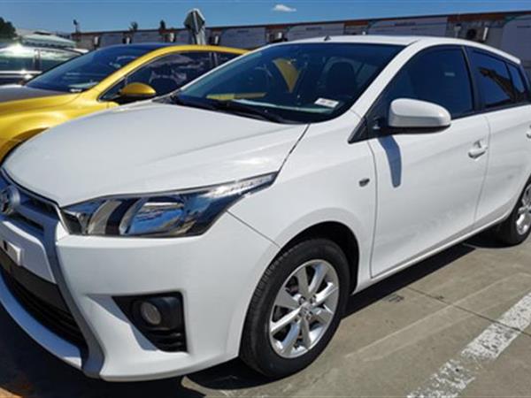 YARiS L  2015 1.5LԶ Ŷ촰ر