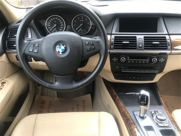 X5 2011 xDrive35i 