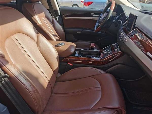 µA8 2012 A8L 6.3 FSI W12 quattro