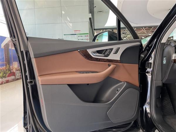 µQ7 2018 45 TFSI S line˶