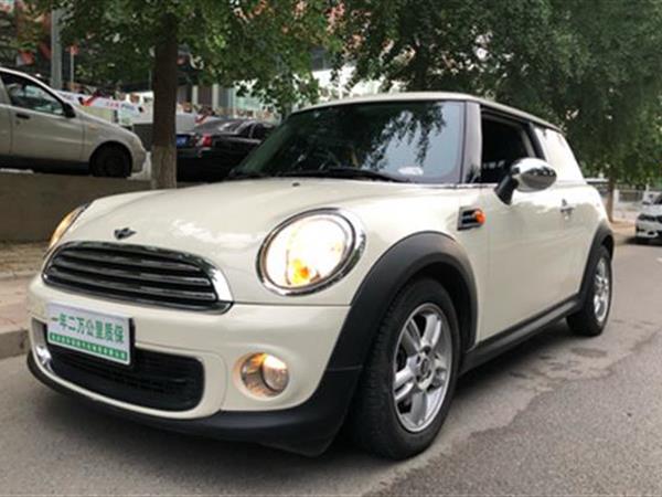 MINI 2013 ONE 