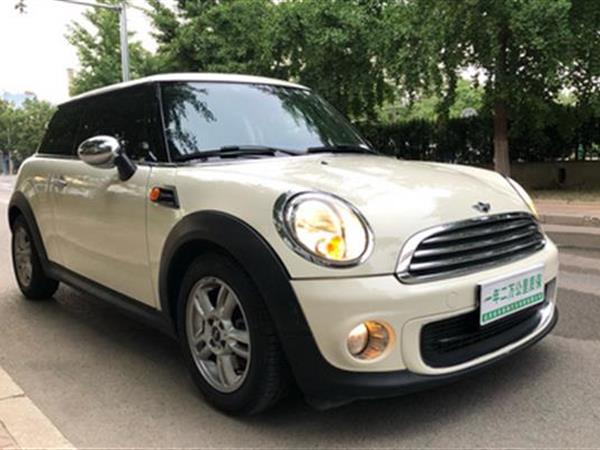 MINI 2013 ONE 