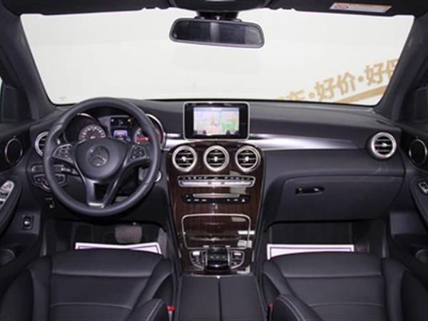 GLC 2017 GLC 260  4MATIC а