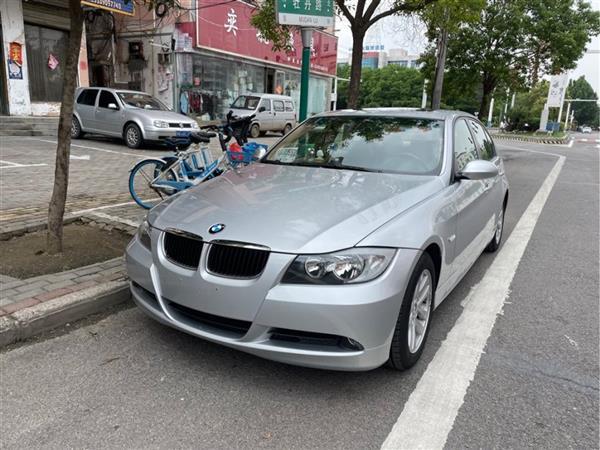 3ϵ 2005 320i 