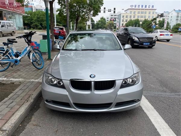 3ϵ 2005 320i 