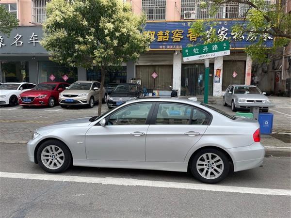 3ϵ 2005 320i 