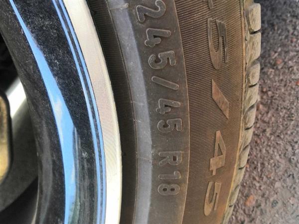 E() 2019 E 200 ˶