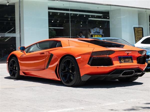 Aventador 2011 LP 700-4