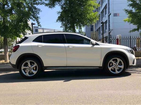 GLA 2018 GLA 200 а