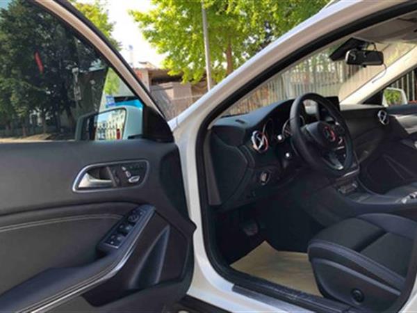 GLA 2018 GLA 200 а