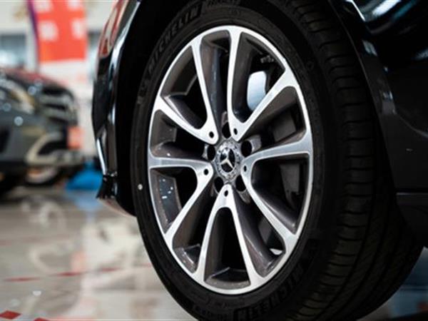 E 2019 Ŀ E 300 L ʱа