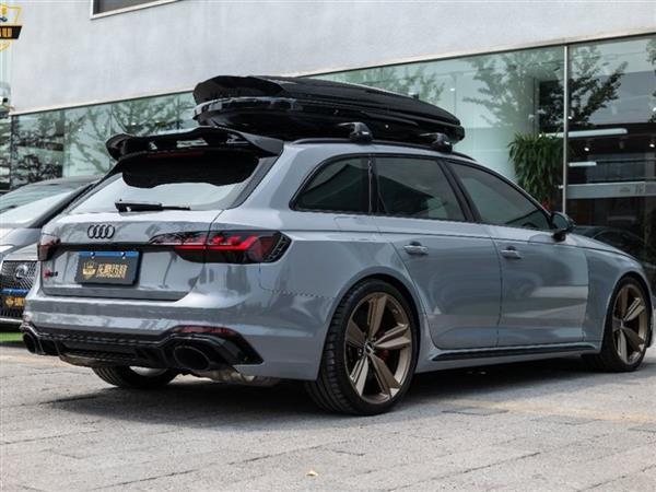 µRS 4 2020 RS 4 2.9T Avant