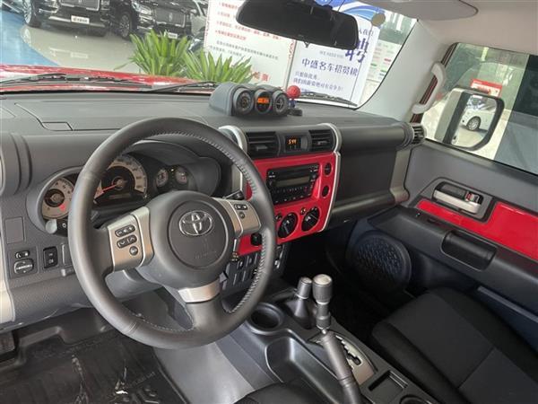 FJ · 2019 4.0L ж